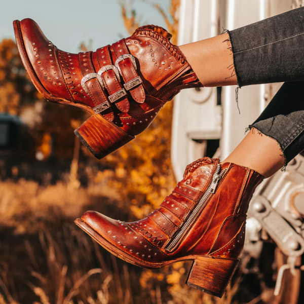 FREEBIRD | WOMEN'S SAVANNA-COGNAC