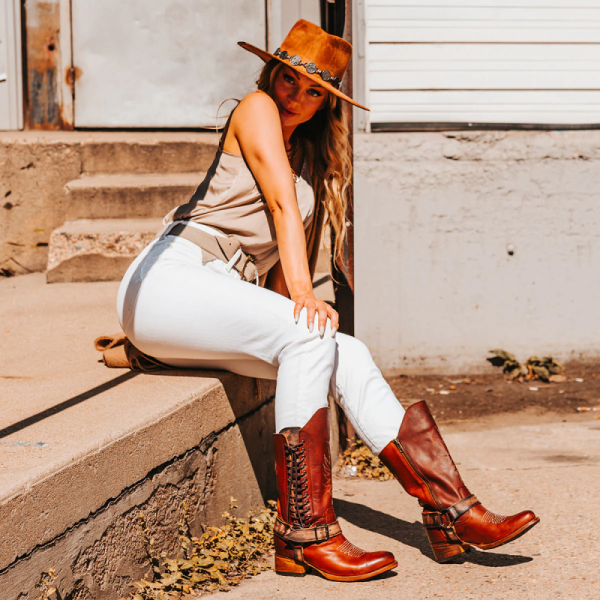 FREEBIRD | WOMEN'S STAGECOACH-COGNAC