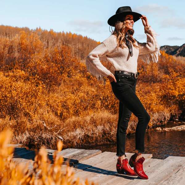 FREEBIRD | WOMEN'S MANDY-RED SNAKE